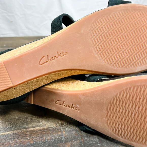 CLARKS Gladiator Black Strappy Sandal Wedge Women's 12 Heel Suede Fringe Abigail - Picture 4 of 7
